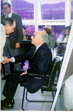 11.gif (101043 bytes)