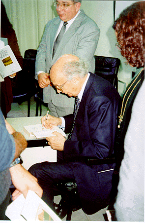 12.gif (92865 bytes)